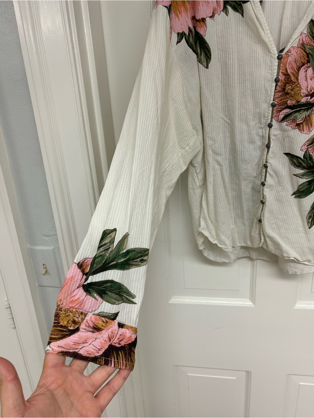 Anthropologie Pilcro Tavi Buttondown Blouse - coral 2x 4110652010043 - Picture 3 of 6